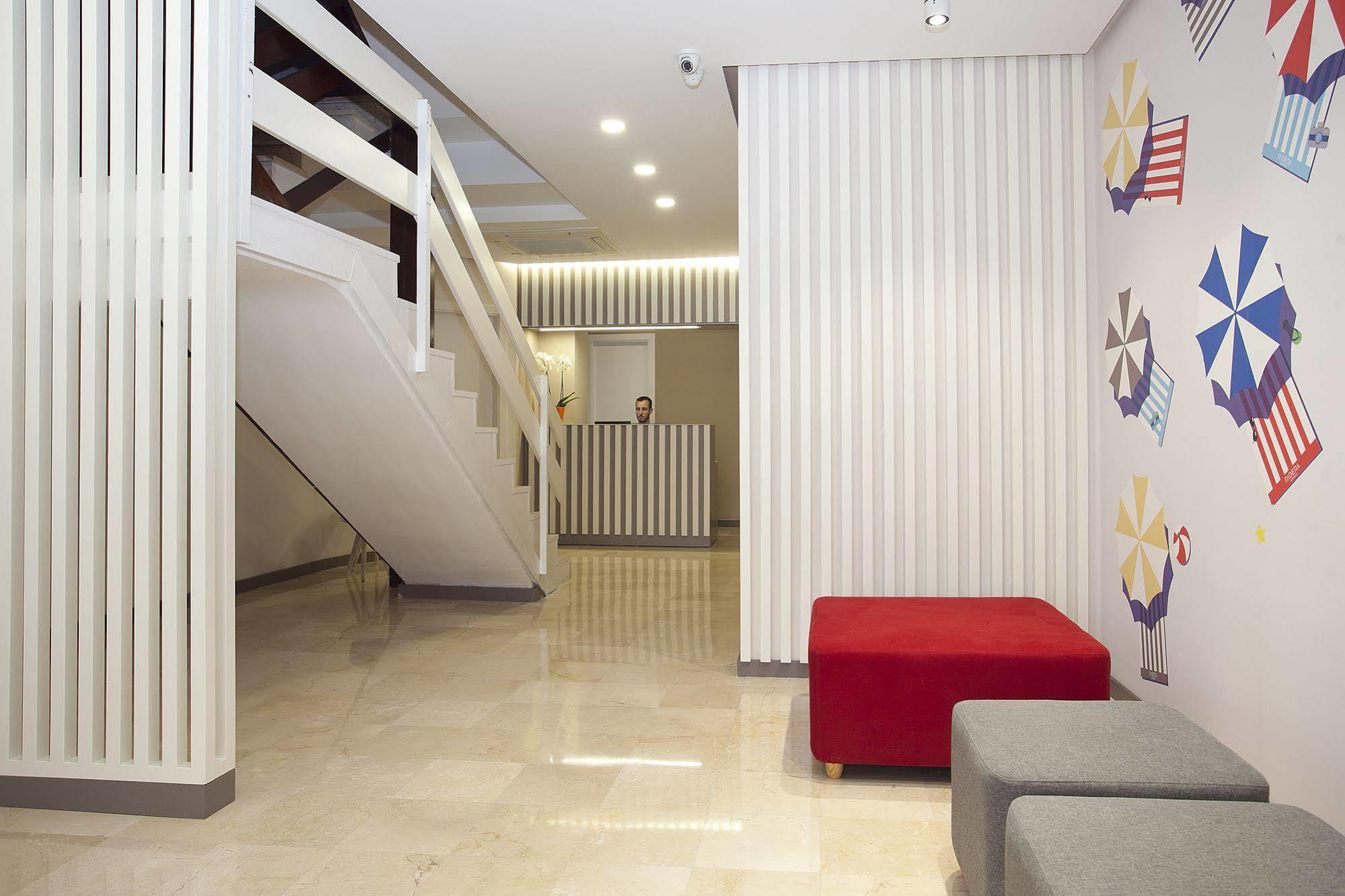 Apartamentos Ribera Benidorm Exterior photo